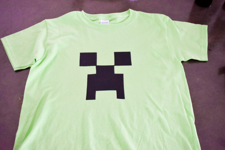 DIY Minecraft T-Shirt Party Favor Tutorial - Birchwood Dream